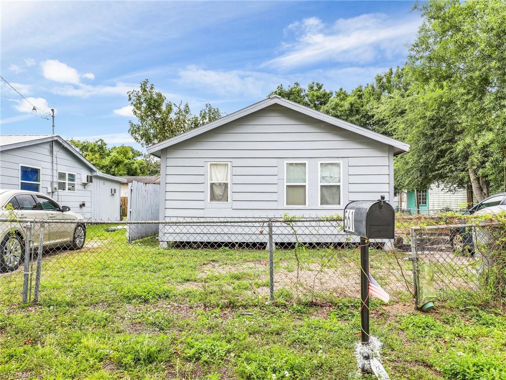 561 Clark ST, Fort Myers